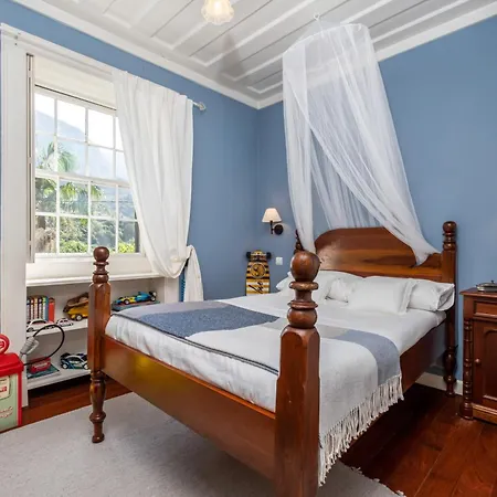 Casa Grande Da Camelia * São Vicente