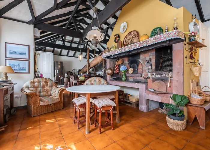 Casa Grande Da Camelia Vila *